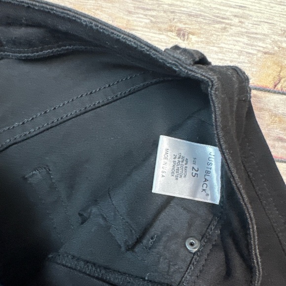 Just Black Mid-Rise Straight leg Super Stretch Black Jeans 25 - Picture 4 of 4